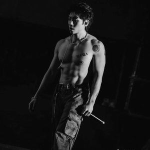 老公弄我一边干一边说粗话电影
